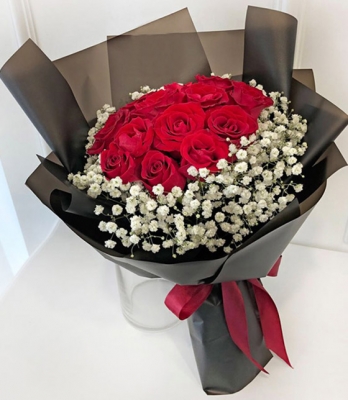 Aşk Sembolü 13 Kırmızı Gül Buketi