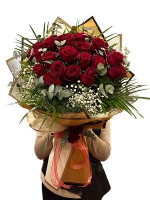41 Kırmızı Gül Buketi