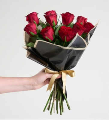 9`lu Kırmızı Gül Çiçek Buketi