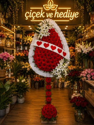 Tek Katlı Kırmızı Gerbera Çiçekleri Çelenk