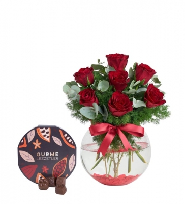 Akvaryumda Kırmızı Güller & Gurme Lezzetler Kutusu