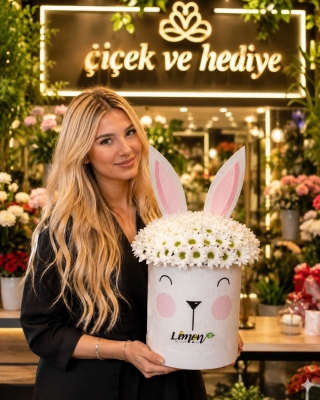 tavşanlı kutuda papatya