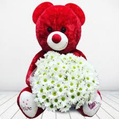 Kırmızı Peluş Ayıcık Ve Papatyalar Çiçek Sepeti