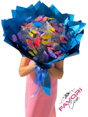 Kelebek Buketi Kanatlarında Aşk Var