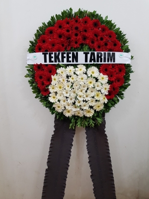 Kırmızı-Beyaz Gerberalar Ayaklı Cenaze Çelengi