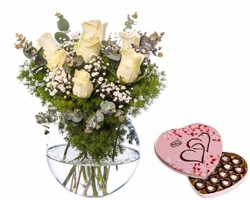 Paşabahçe Akvaryum Vazoda 7 Beyaz Gül ve Kalpli Çikolata bonnyfood aynı gün teslimat diyarbakır