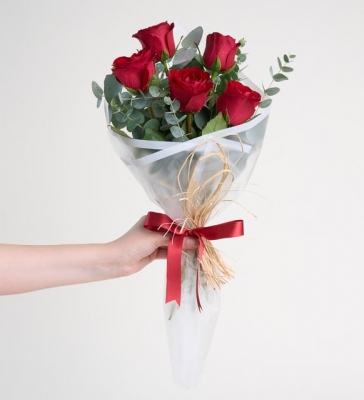 Seni Seviyorum 5`li Kırmızı Gül Buketi Sur çiçekçi, Sur çiçek siparişi, çiçek sepeti, DİYARBAKIR