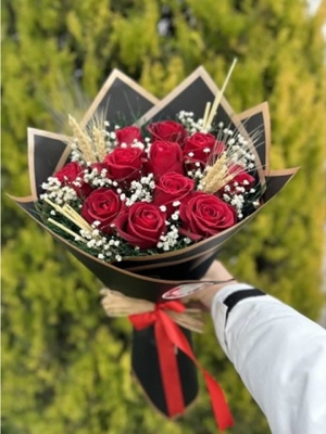 Tutkulu Aşk 11 Kırmızı Gül Buketi