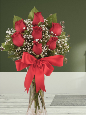 Vazoda 7 Kırmızı Gül