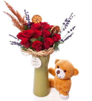 Yeşil Vazoda 13 Kırmızı Güller ve Mutlu Ayıcık
